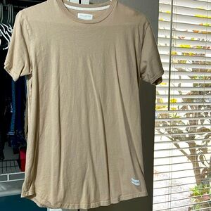 Men’s size small Hollister, long line fit beige cream T-shirt